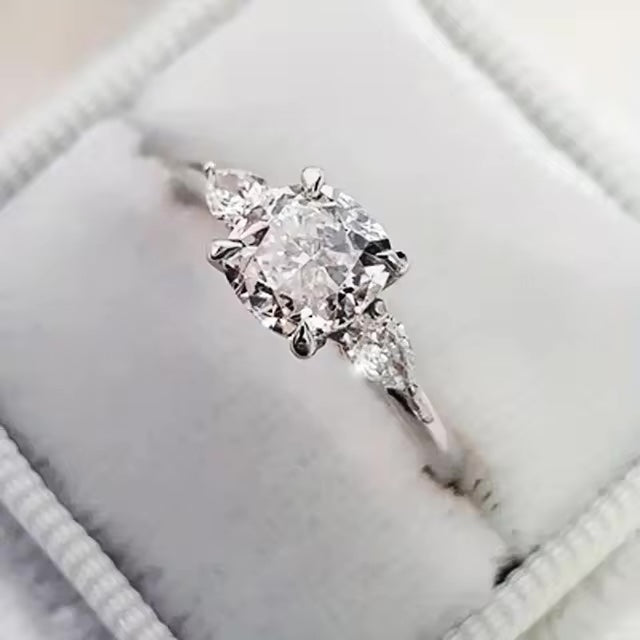 Anillo Three Stone