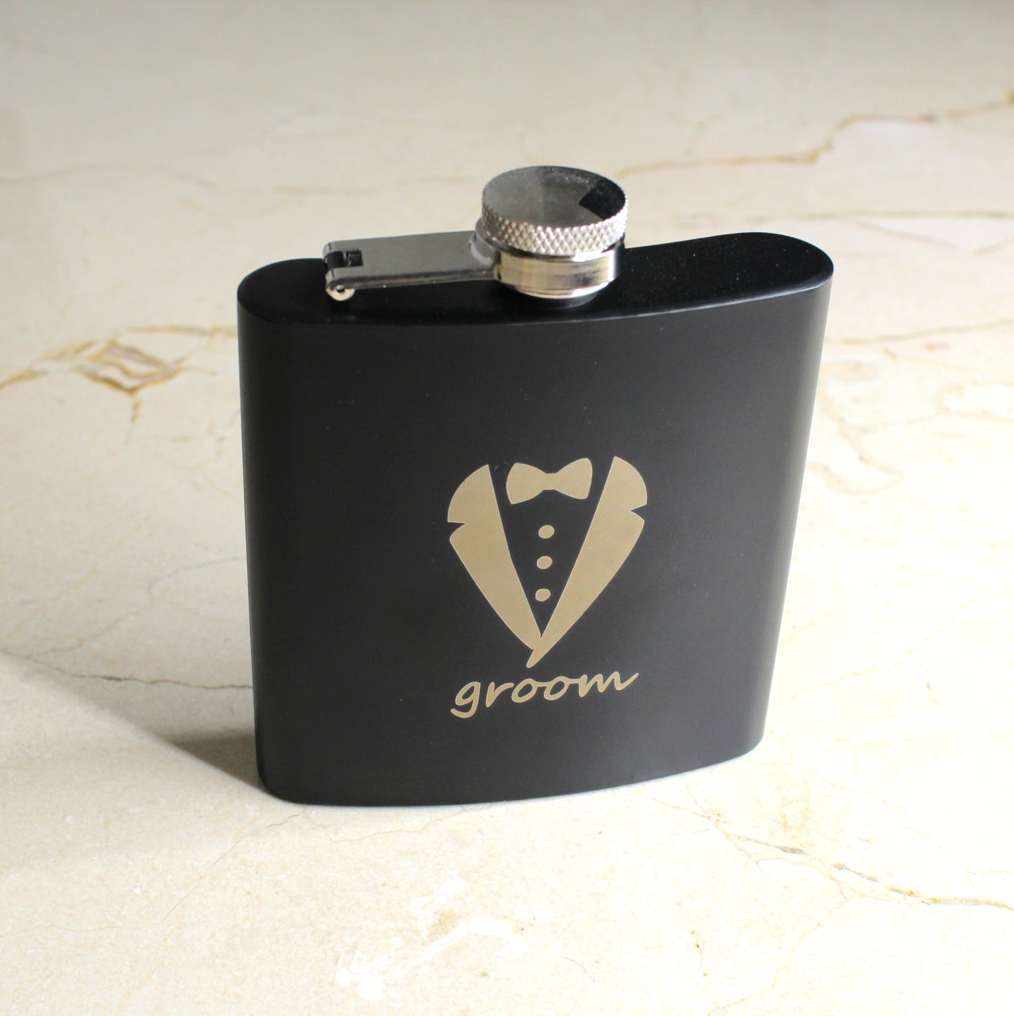 Anforita Groom Color Negro